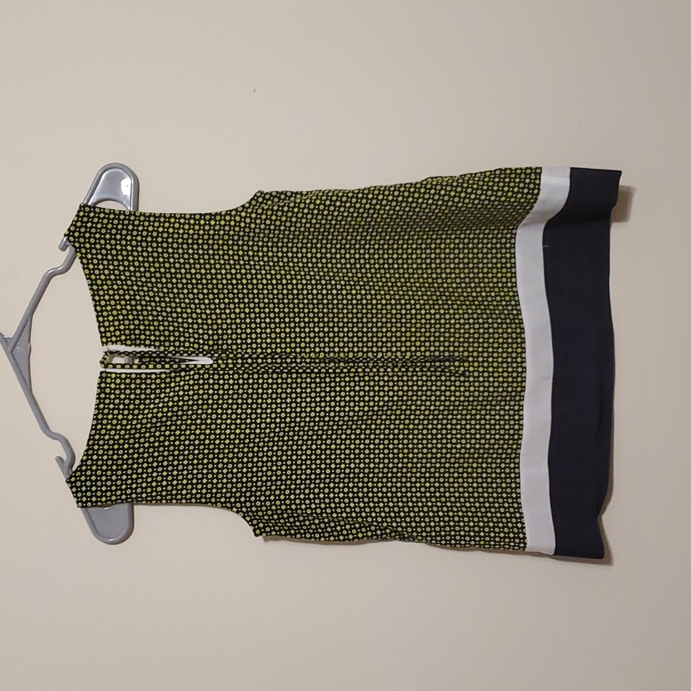 Loft green, black and white sleeveless dressy tank top - Picture 5 of 6